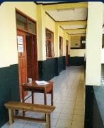 Selasar dan koridor ruang kelas SMA Al Falah Banjaran